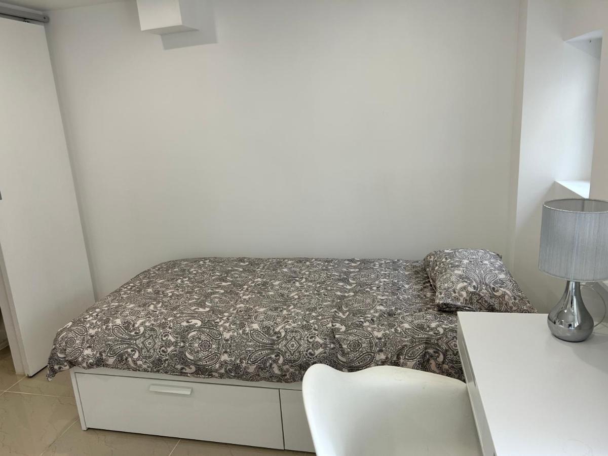 Chambre 14M2 Massy  Luaran gambar