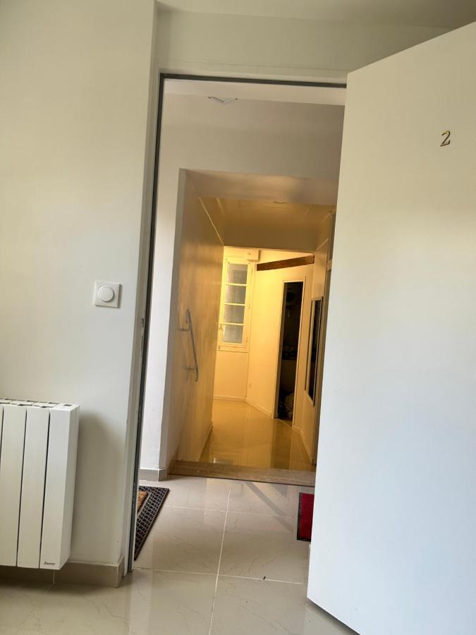 Chambre 14M2 Massy  Luaran gambar
